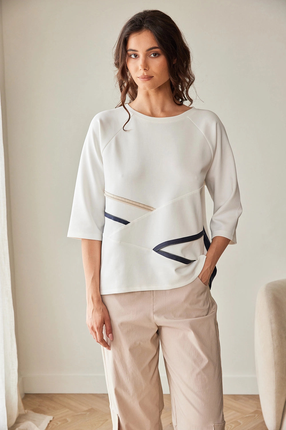 Peruzzi Zip Contrast Top in Ecru/Navy S26171