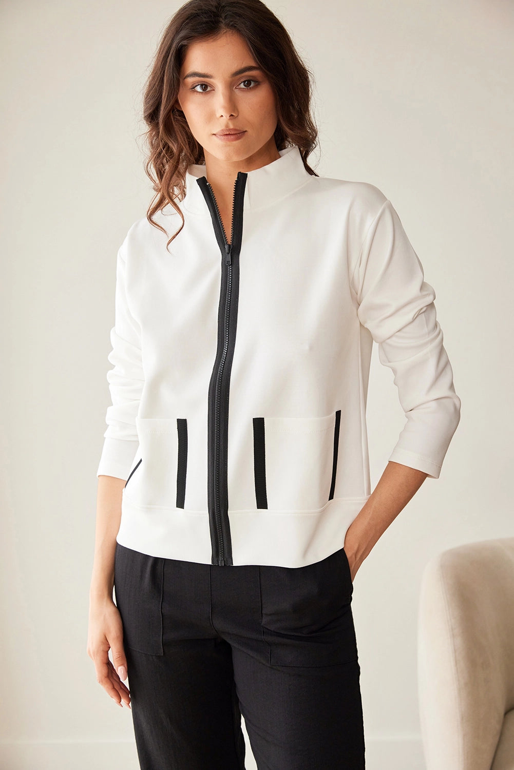 Peruzzi Contrast Pocket Jacket in Ecru/Black S26174