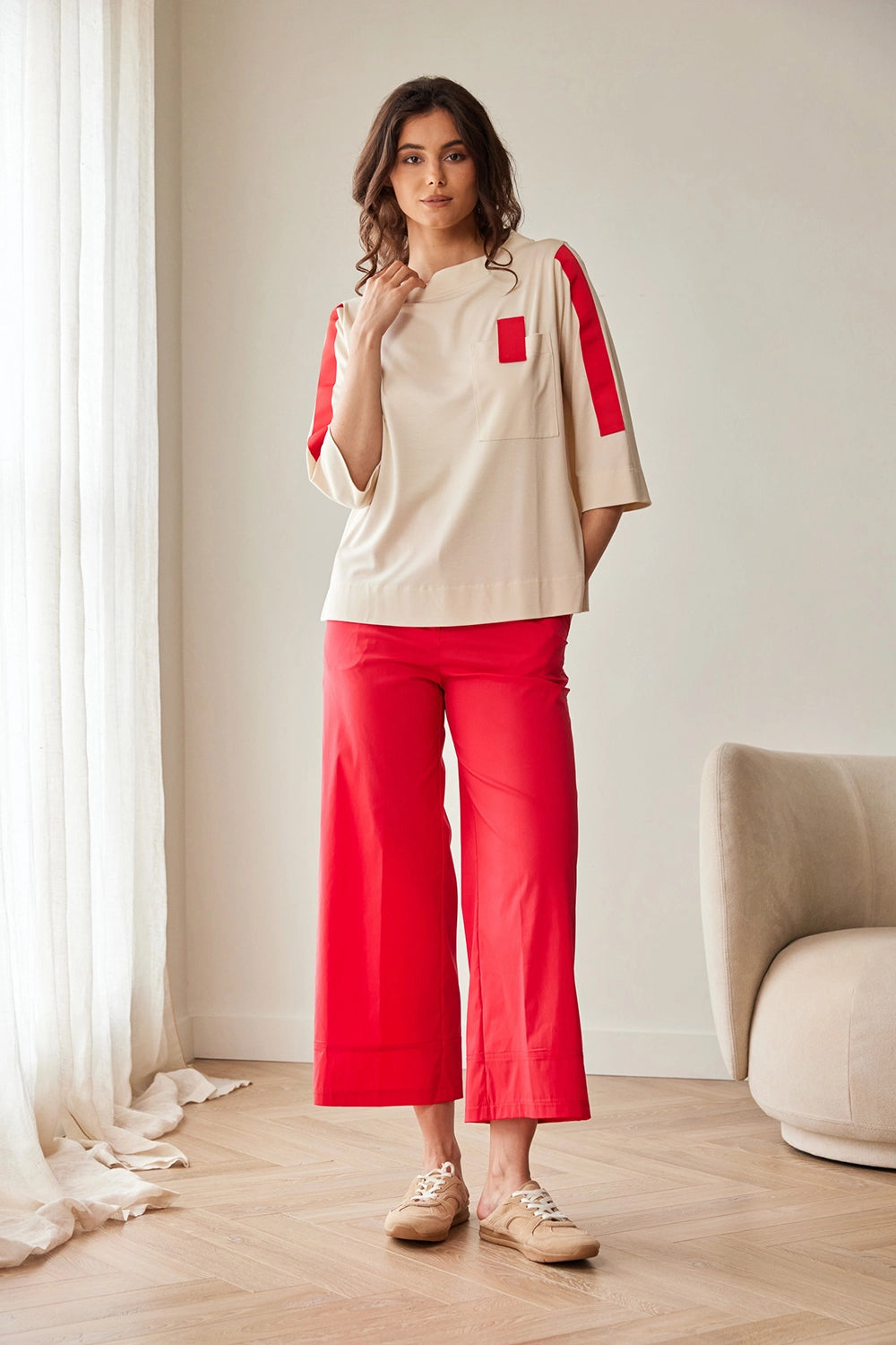 Peruzzi Contrast Sleeve Top in Sand/Red S26184