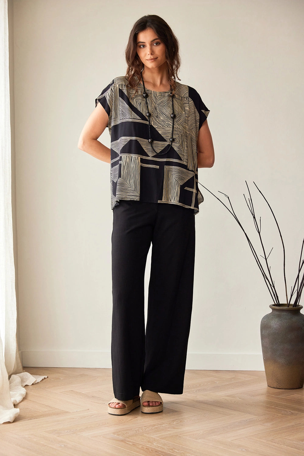 Peruzzi Geo Print Top in Black/Vanilla S26518