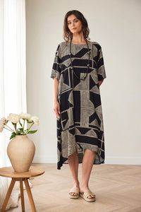 Peruzzi Geo Print Dress in Black/Vanilla S26520