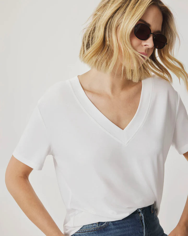 Splendid Kacey Bamboo V Neck SS Tee in White RM4K422