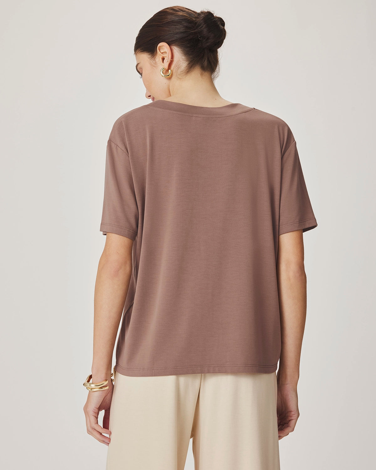 Splendid Kacey Bamboo V Neck SS Tee in Wicker RM4K422