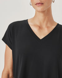 Splendid Amaya V Neck Top in Black RS6K350