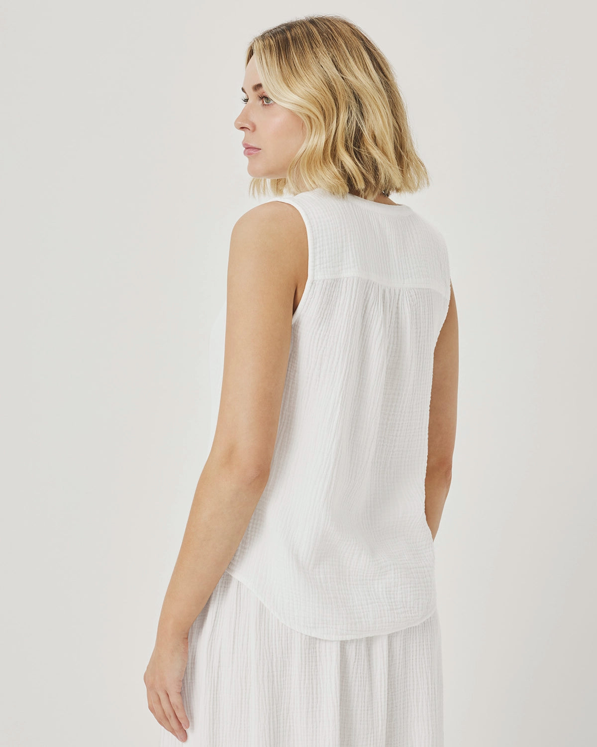 Splendid Ava Gauze Button Tank in White RS6W000
