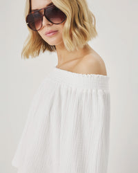 Splendid Ava Gauze Off Shoulder Top in White RS6W580
