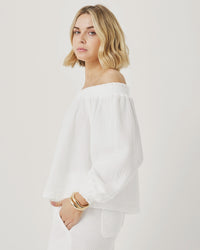 Splendid Ava Gauze Off Shoulder Top in White RS6W580