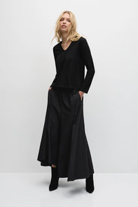 Mela Purdie V Neck Top F01 7785