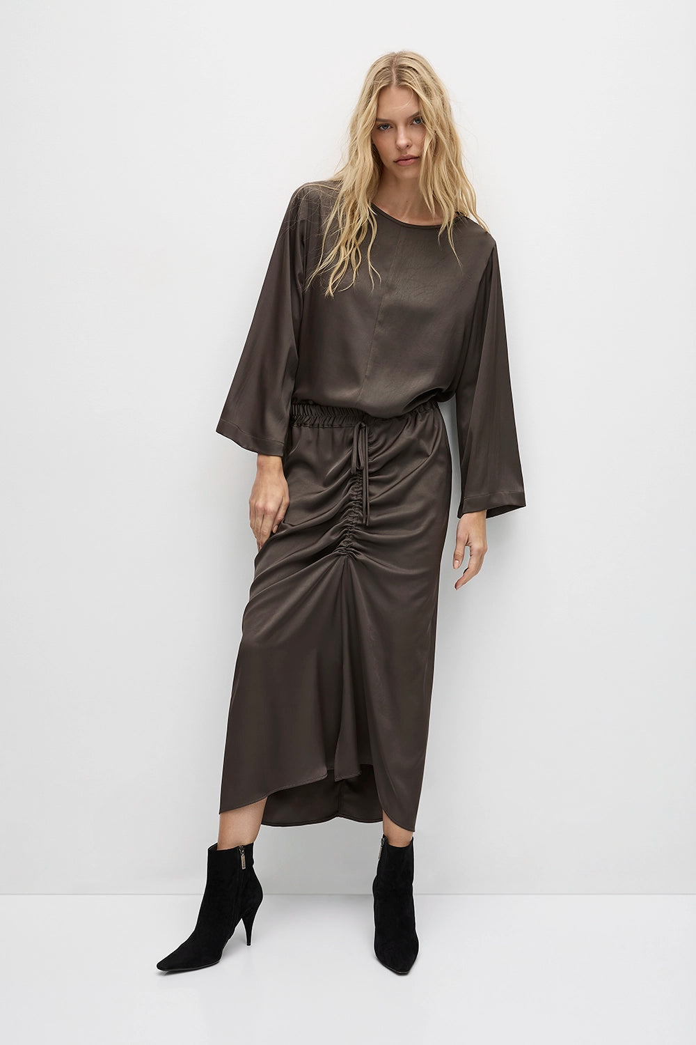 Mela Purdie Long Sleeve Slice Neck Plaza F608 8702