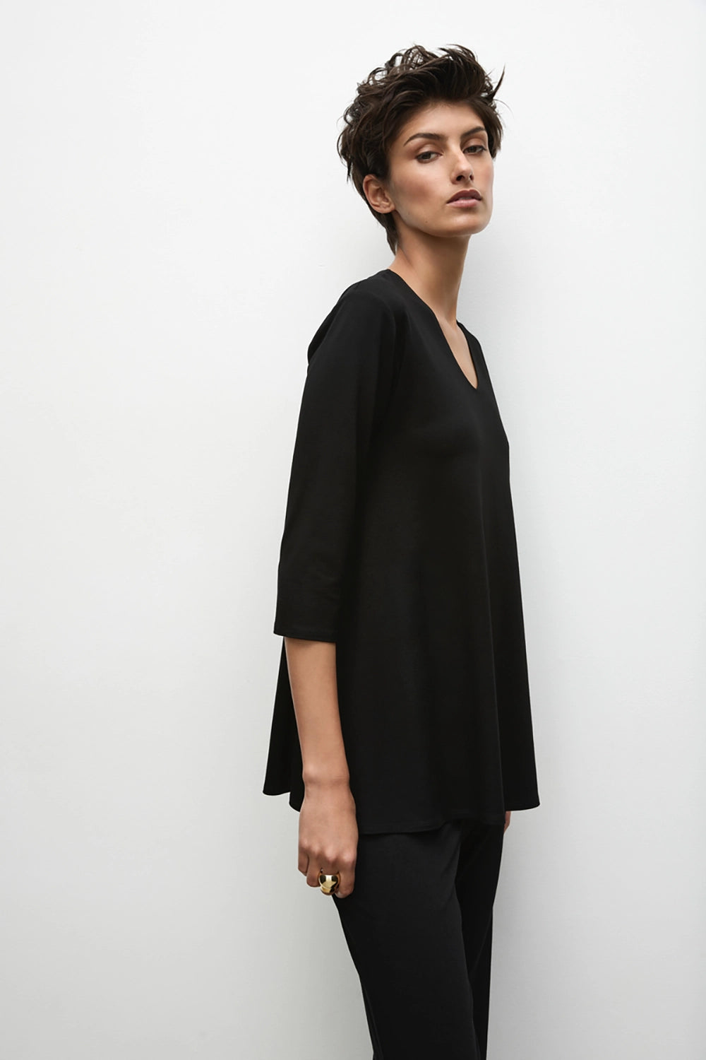 Mela Purdie Loose V Top F01 8607