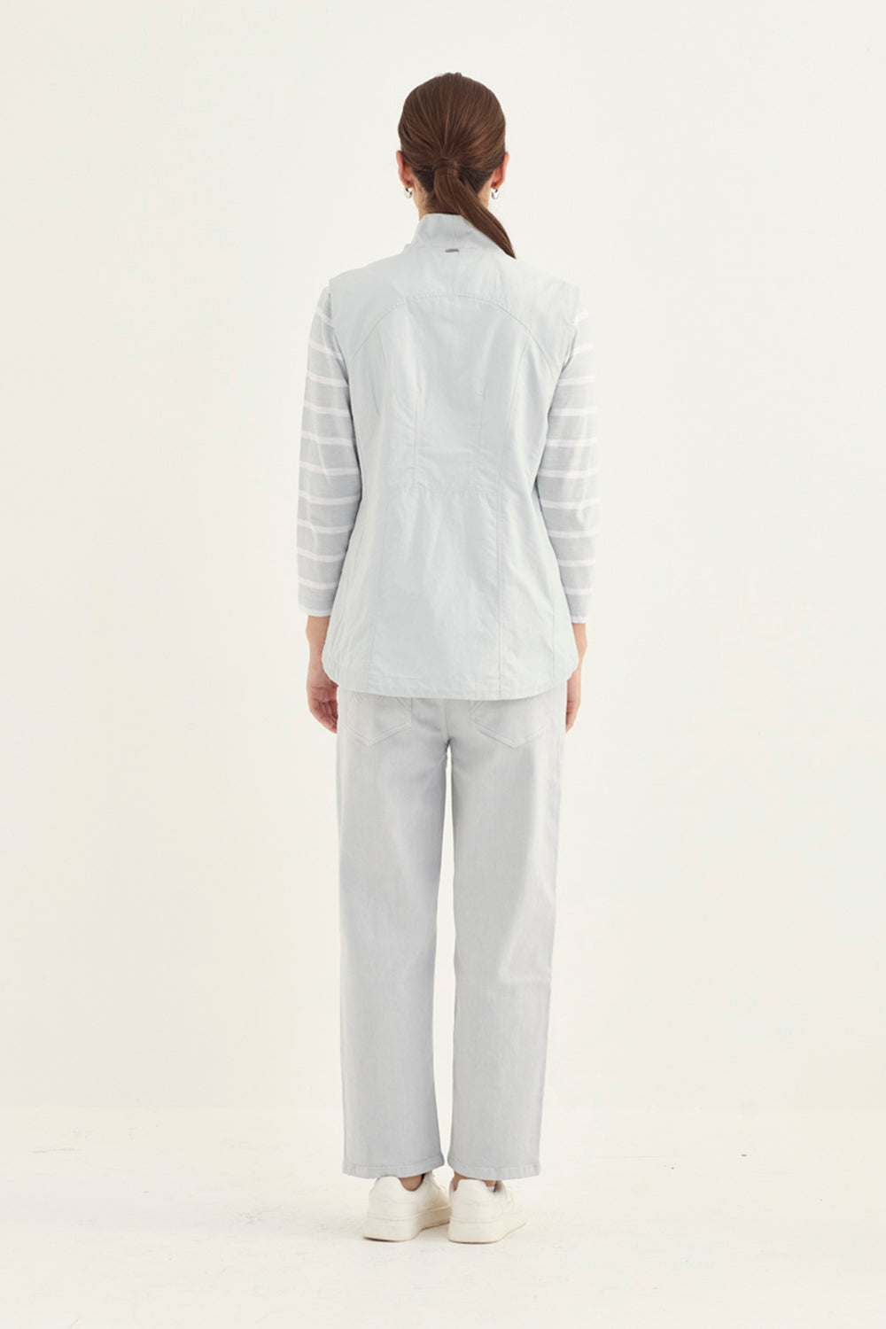Verge Farrow Jean in Frost 9403VXBT