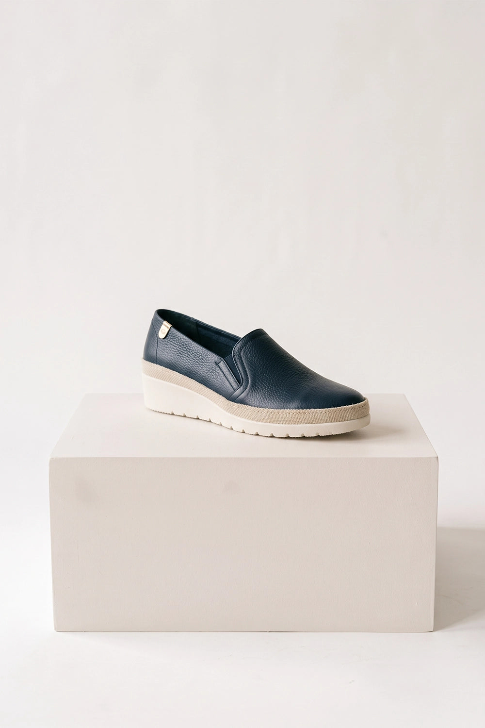 Verbenas Telma Loafer Wedge in Marino VE-TELMA