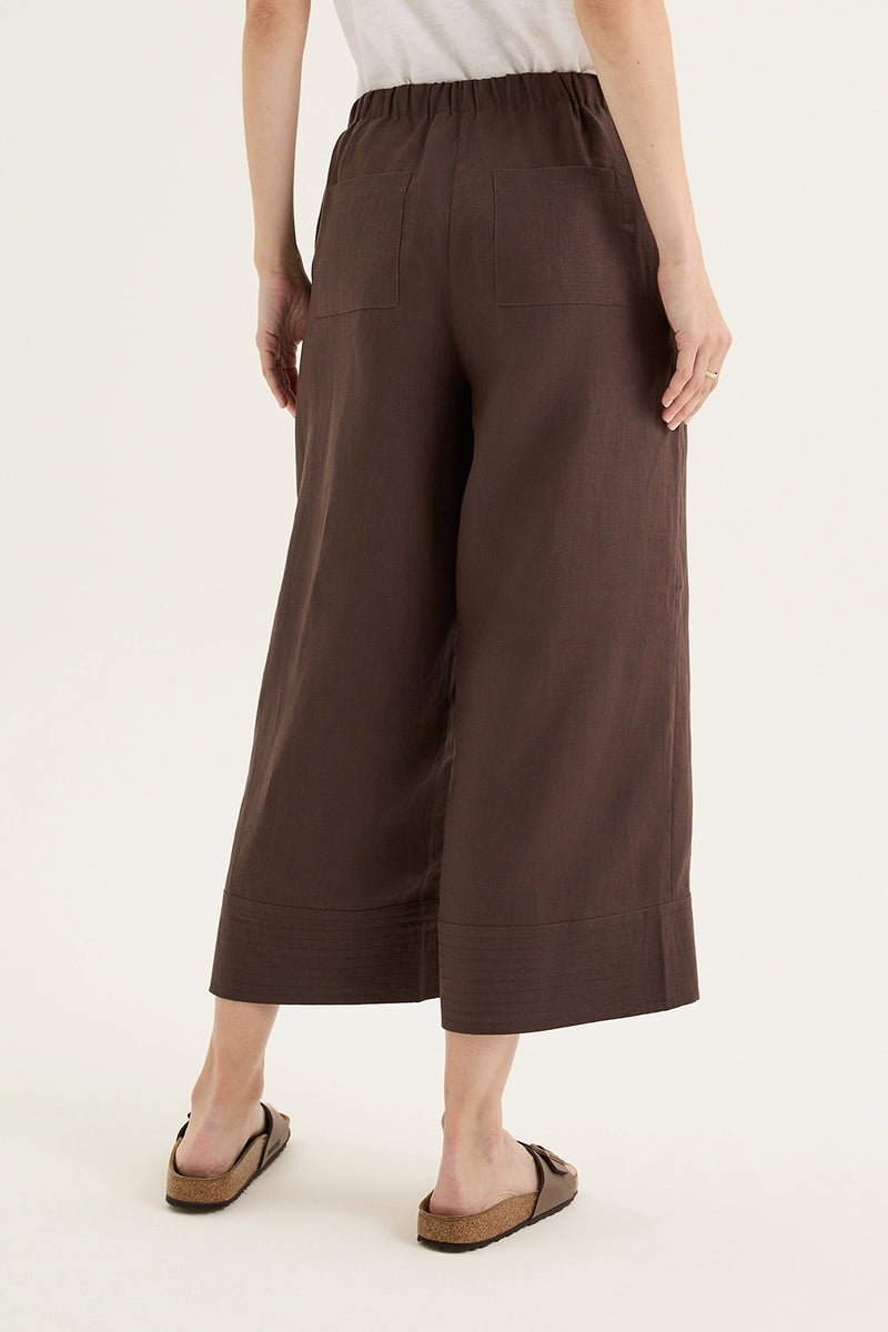 Yarra Trail Tirari Palazzo in Espresso YTWN8994