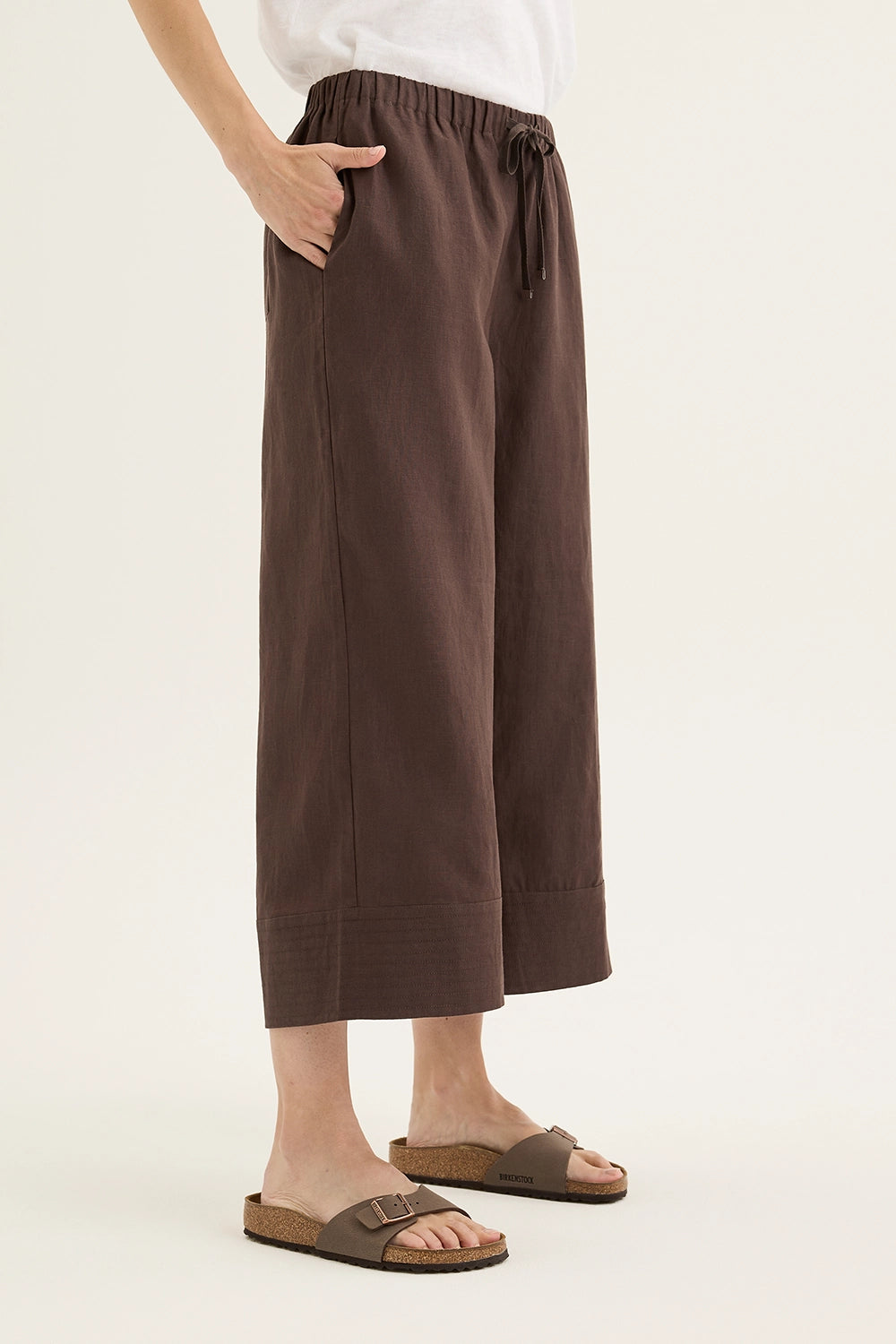 Yarra Trail Tirari Palazzo in Espresso YTWN8994