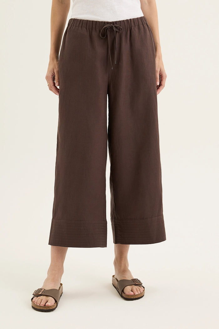 Yarra Trail Tirari Palazzo in Espresso YTWN8994