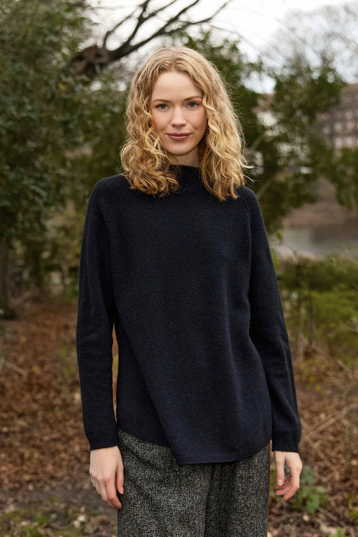 Mansted Zofia Yak Funnel in Navy