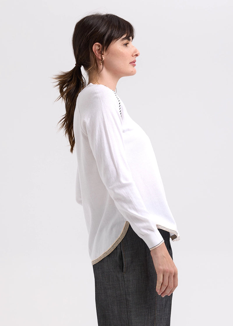 Zaket & Plover Rounded Bottom V Knit in White ZP7716