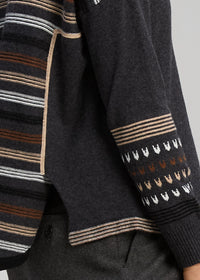 Zaket & Plover Textured Swing Jumper In Charcoal Zp8126