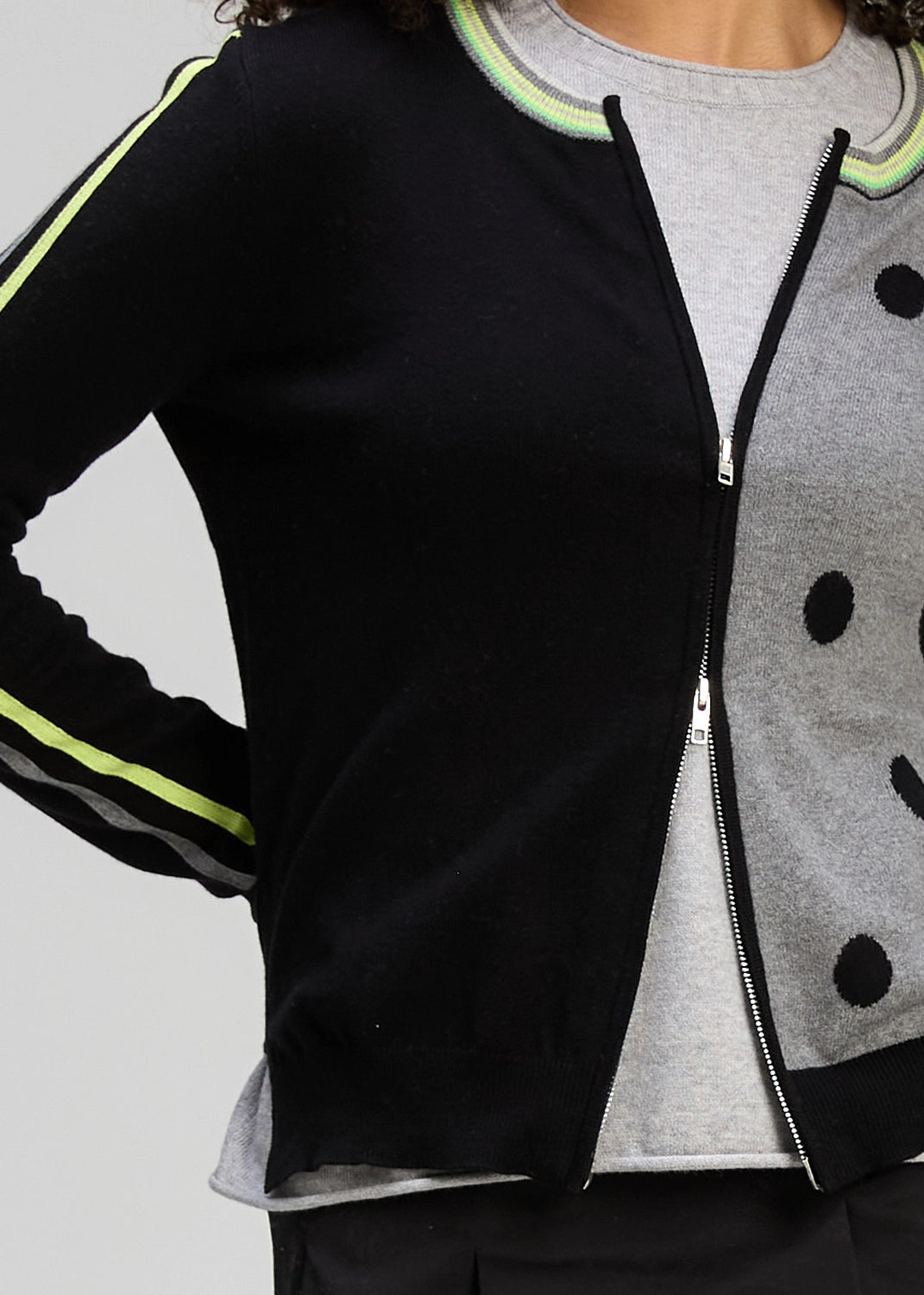 Zaket & Plover Stripe Spot Zip Up In Black Zp8135