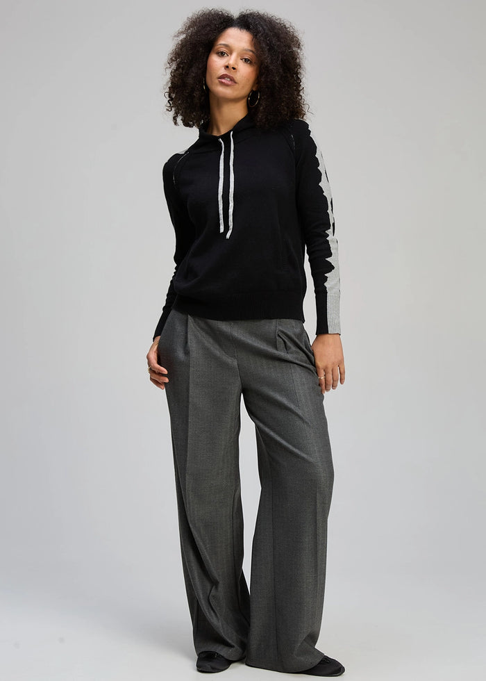 Zaket & Plover Graphic Neck Cord In Black Zp8136