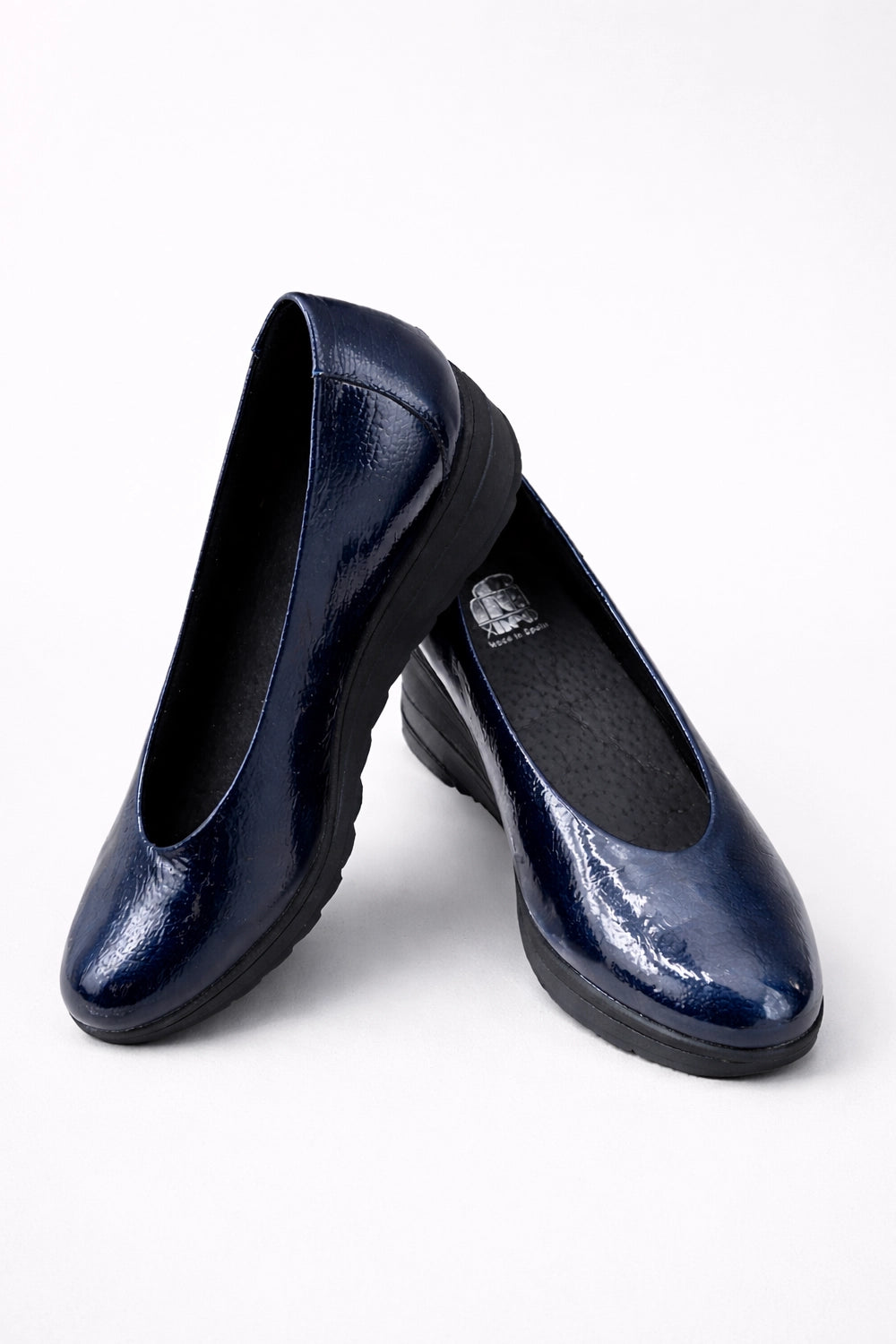 Nu x Neo Shoes in Marino TA-5062
