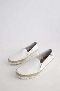 Verbenas Telma Loafer Wedge in White VE-TELMA