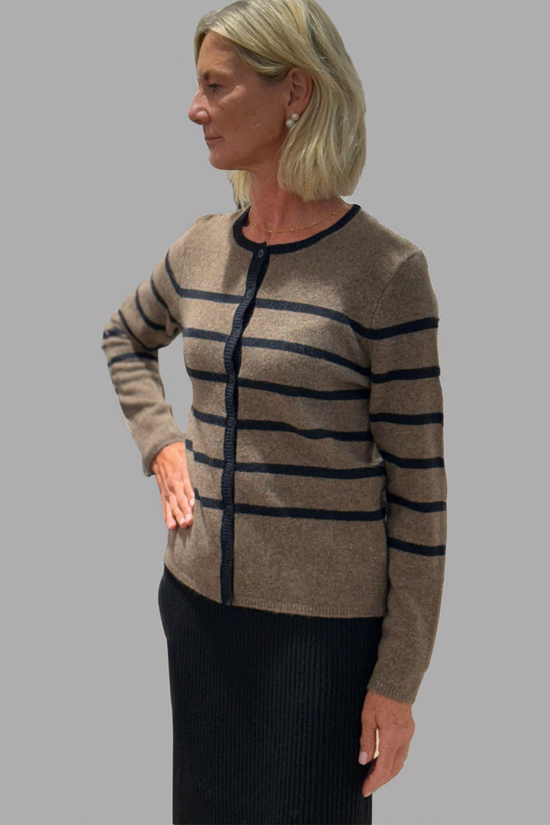 Mansted Zigge 100% Yak Cardigan in Mushroom