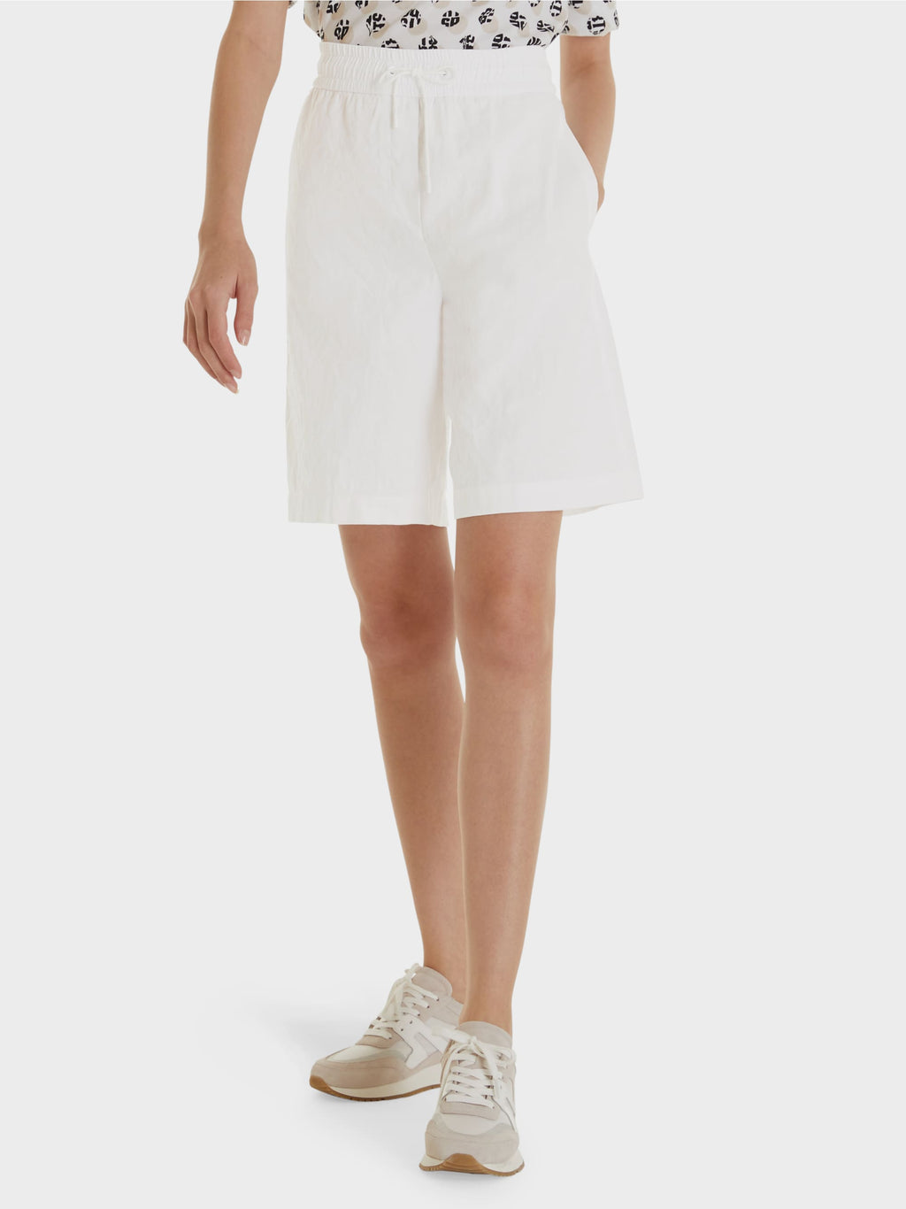 Marccain Linen Shorts Ss8302w03